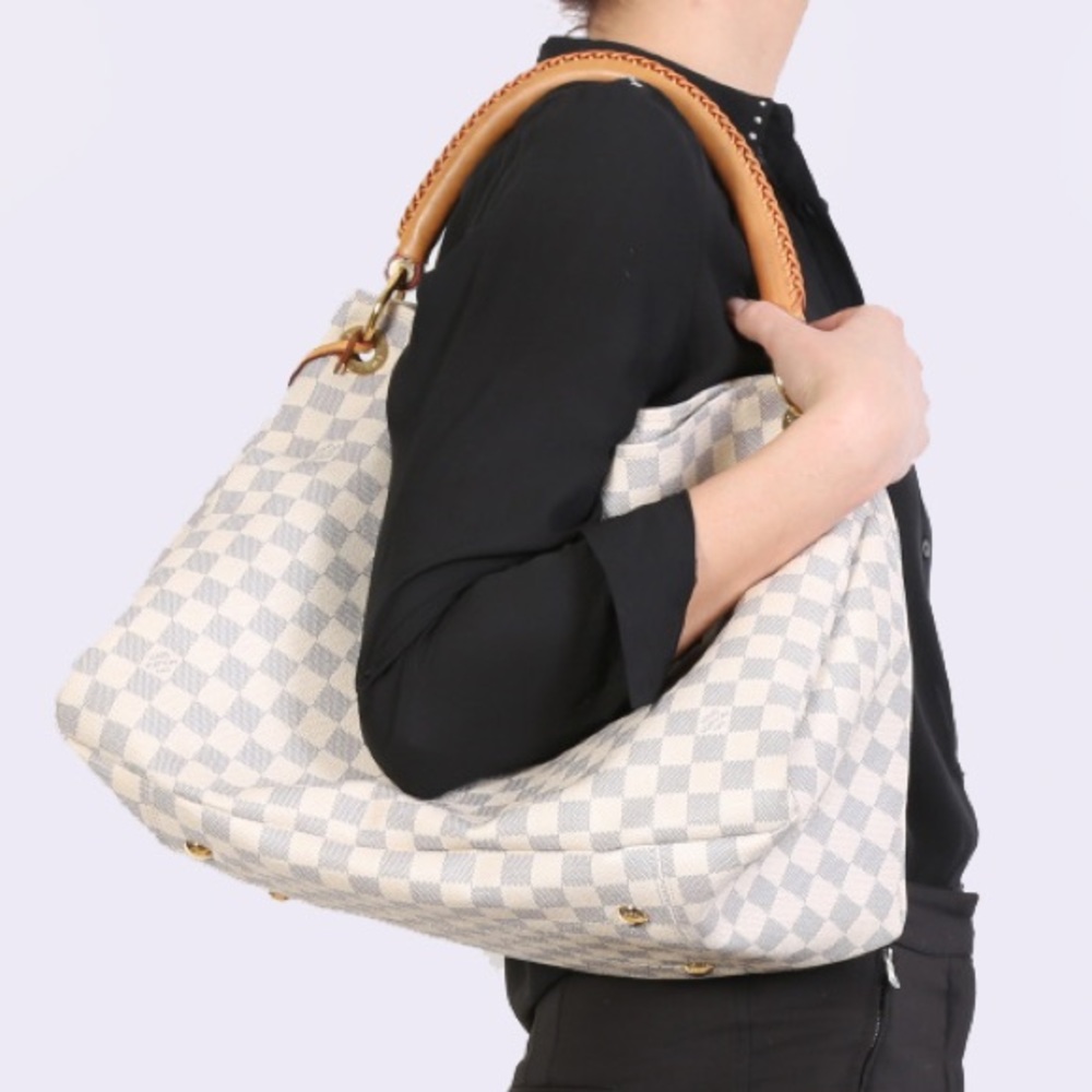 Auth Louis Vuitton Artsy MM Damier Azur!